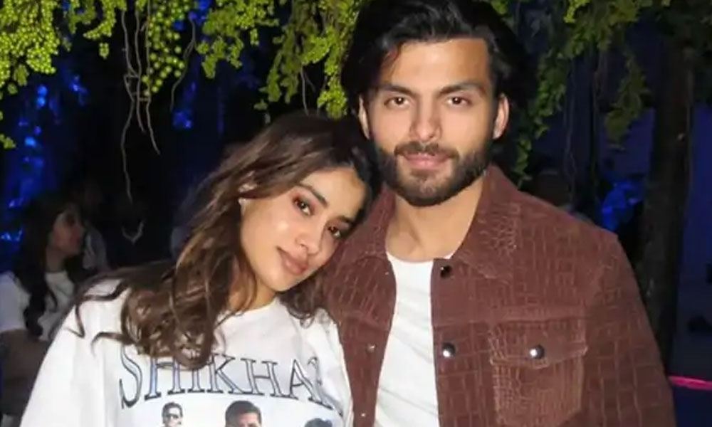 Janhvi Kapoor Wears BF’s Name Openly