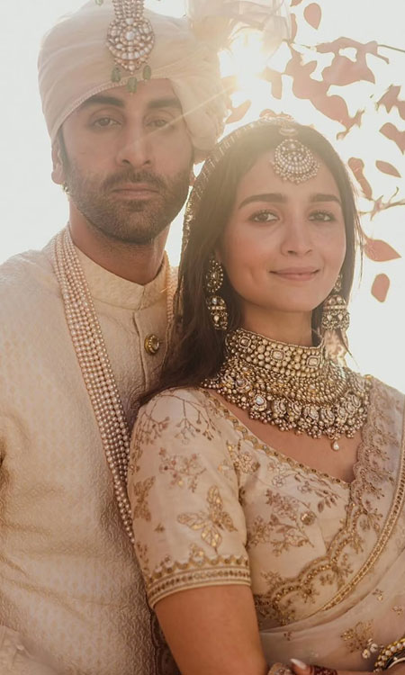 Throwback: Ranbir Kapoor and Alia Bhatt: A Timeless Wedding Moment