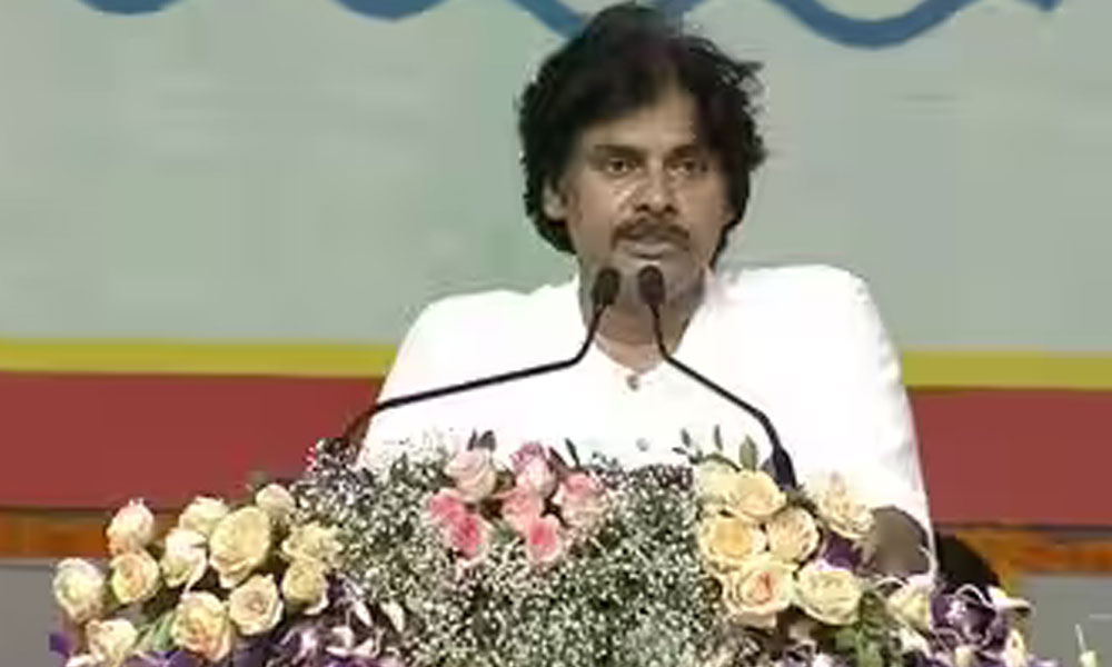 హద్దులు దాటితే యుద్ధమే....పవన్ సంచలన వ్యాఖ్యలు !
