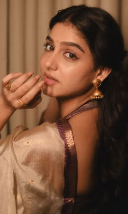 Anaswara Rajan Stuns in a Graceful Ivory Silk Saree Look