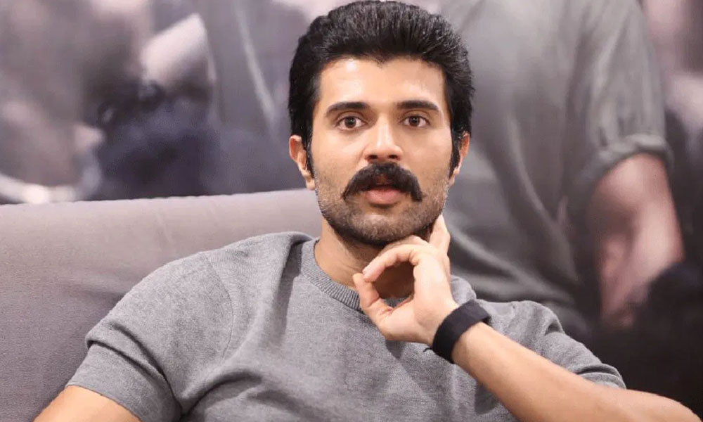 Vijay’s Advice To Fans On Costly Phones