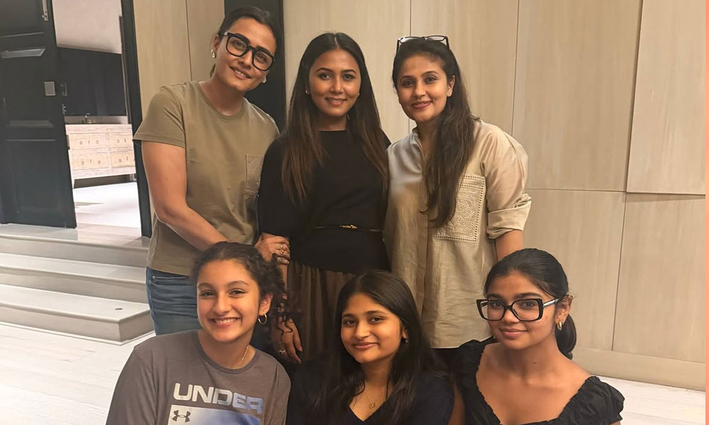 ఫ్రెండ్స్‌తో సరదా సాయంత్రం.. నమ్రతా లేటెస్ట్ పిక్స్ వైరల్!