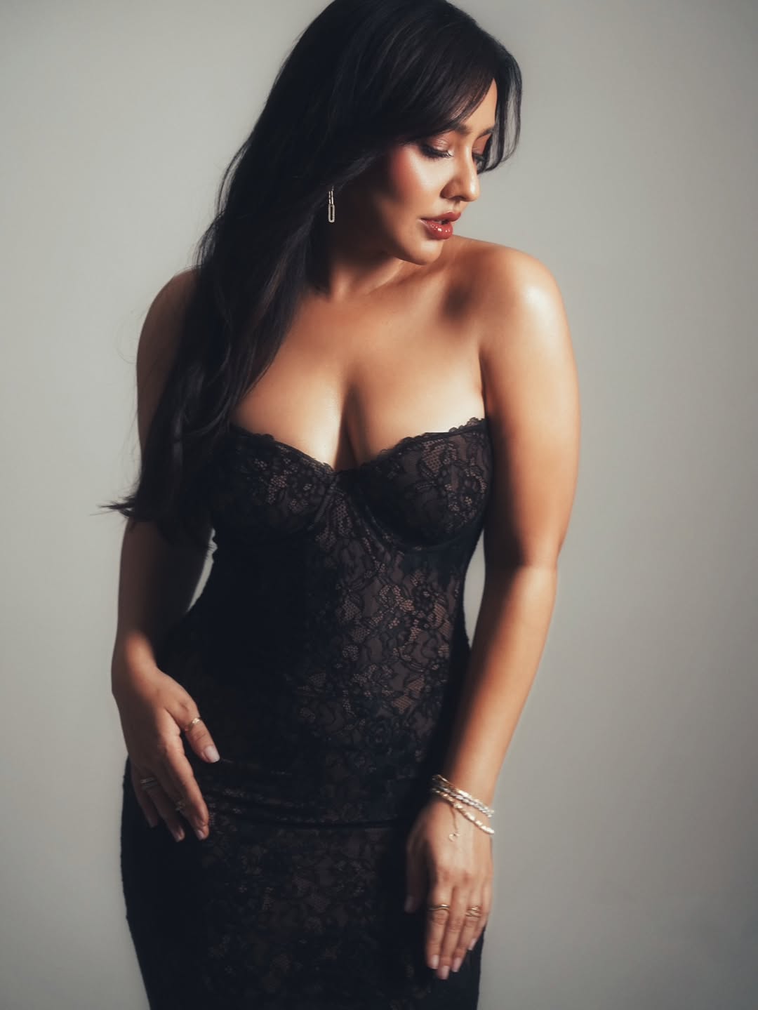 Neha Sharma Glamorous Black Corset Look