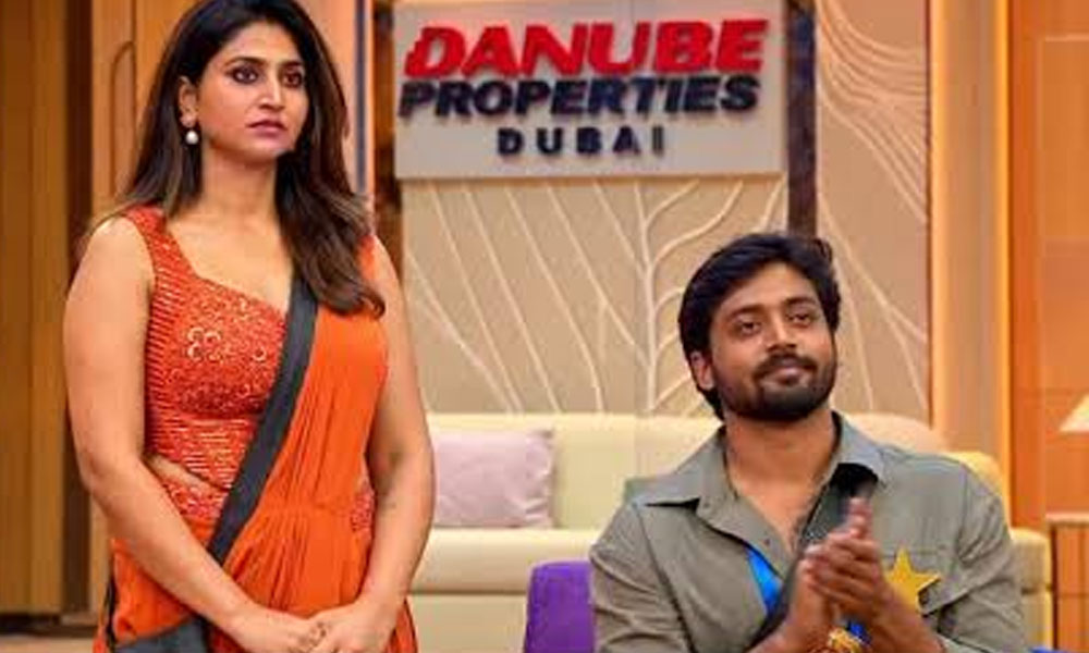 ముకేశ్ తో వర్షిణి ఎందుకు క్లోజ్గా ఉంటుందో తెలుసా?