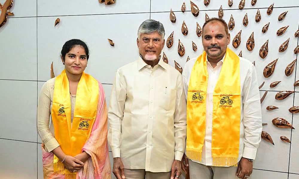 అరకుకు చిన్న శ్రీను...కుమార్తెకు టికెట్ ?