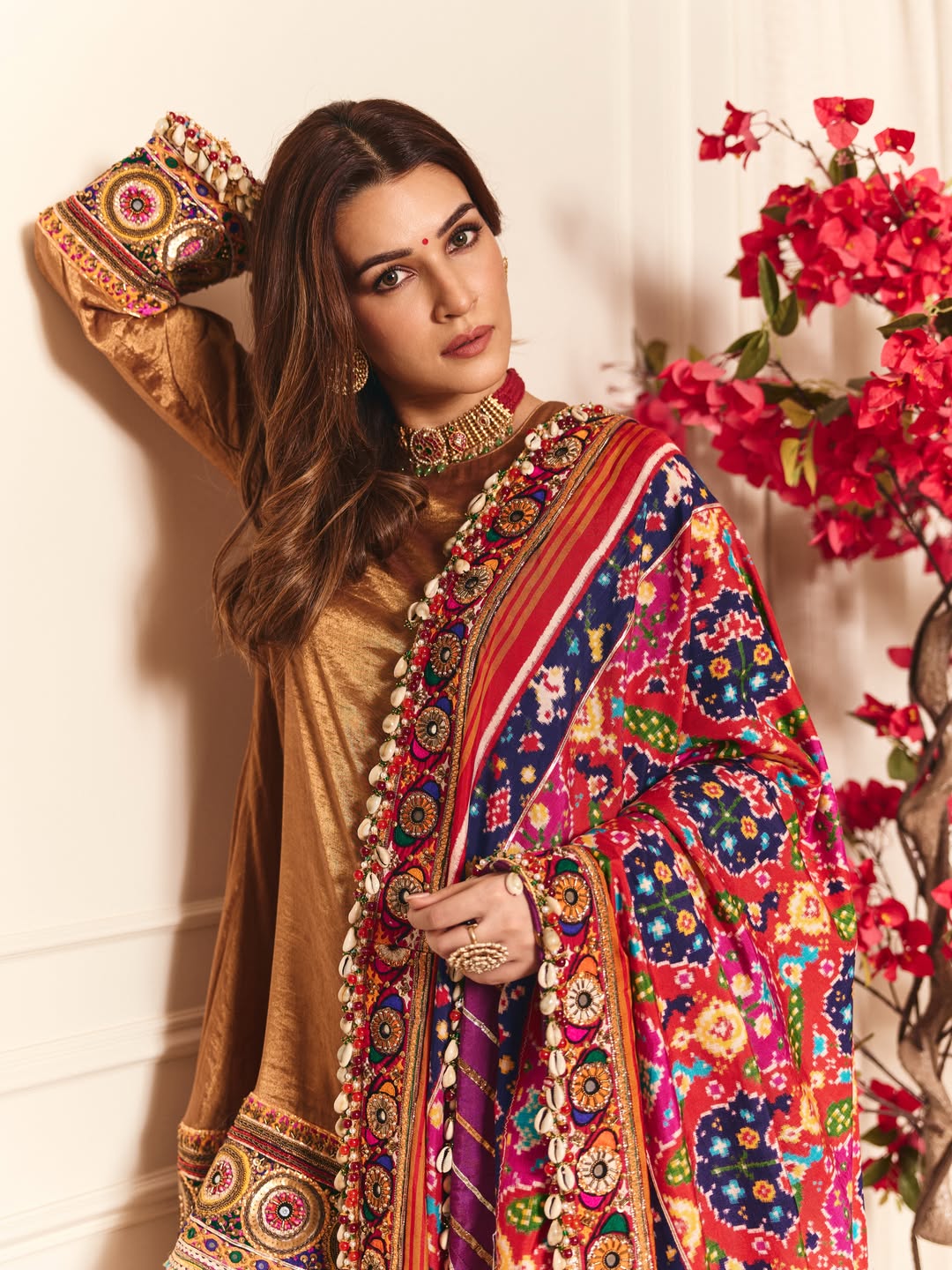 Kriti Sanon Stuns in Ethereal Traditional Couture Festive Look