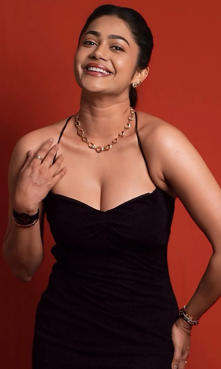Payal Radhakrishna Radiates Confidence in a Chic Black Outfit