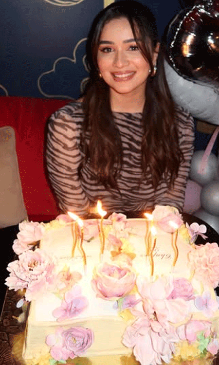 Sara Tendulkar Looks Stunning in a Chic Birthday Celebration Look