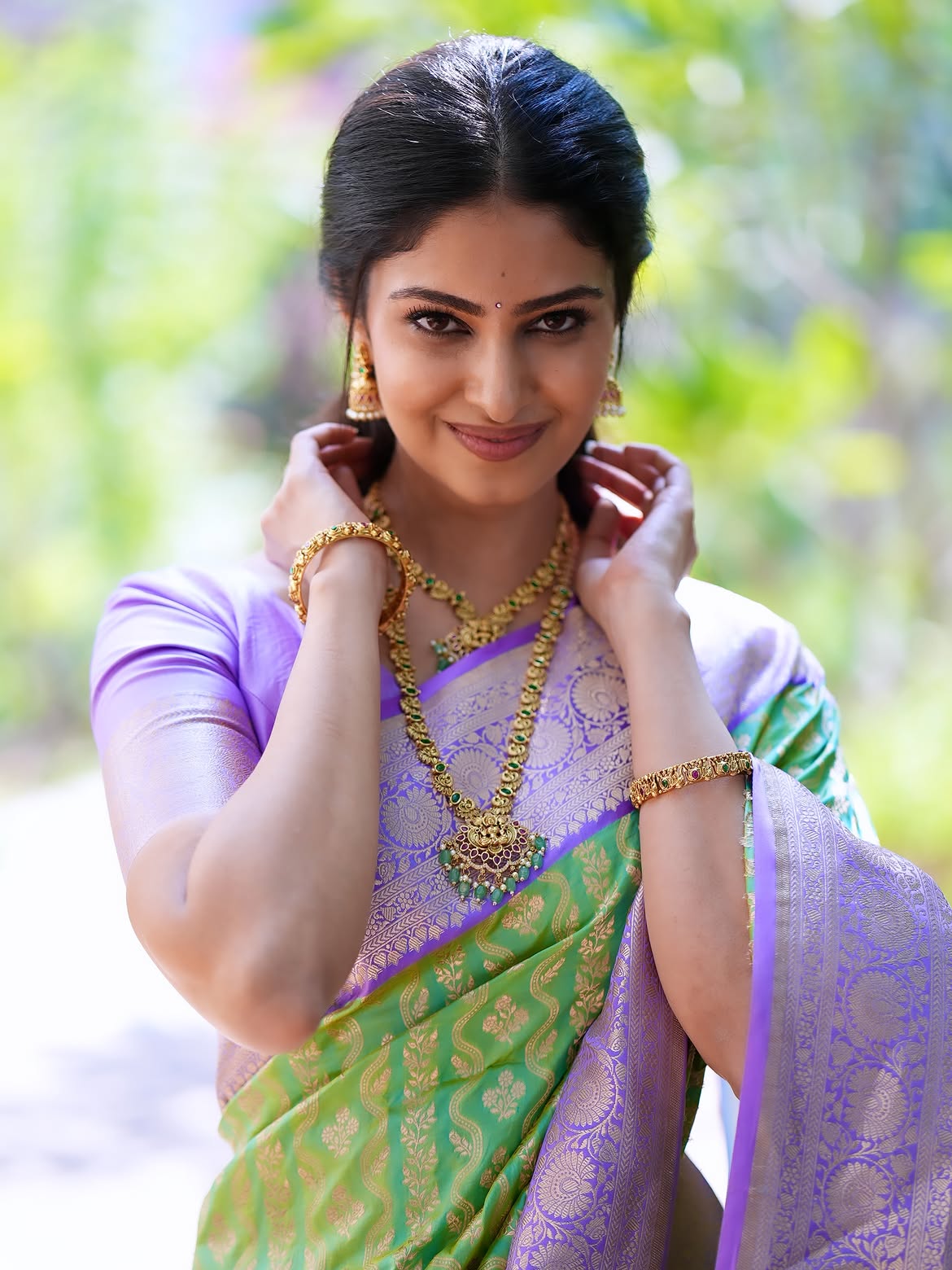 Manasa Varanasi Stuns in Green and Purple Silk Saree for Navratri