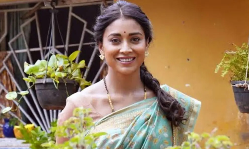 మలయాళ వెర్షన్‌తో డిఫరెన్స్‌ను బయటపెట్టిన శ్రియ‌!