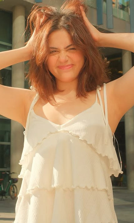 Aneet Paddas Candid Photos Capture Her Youthful Charm