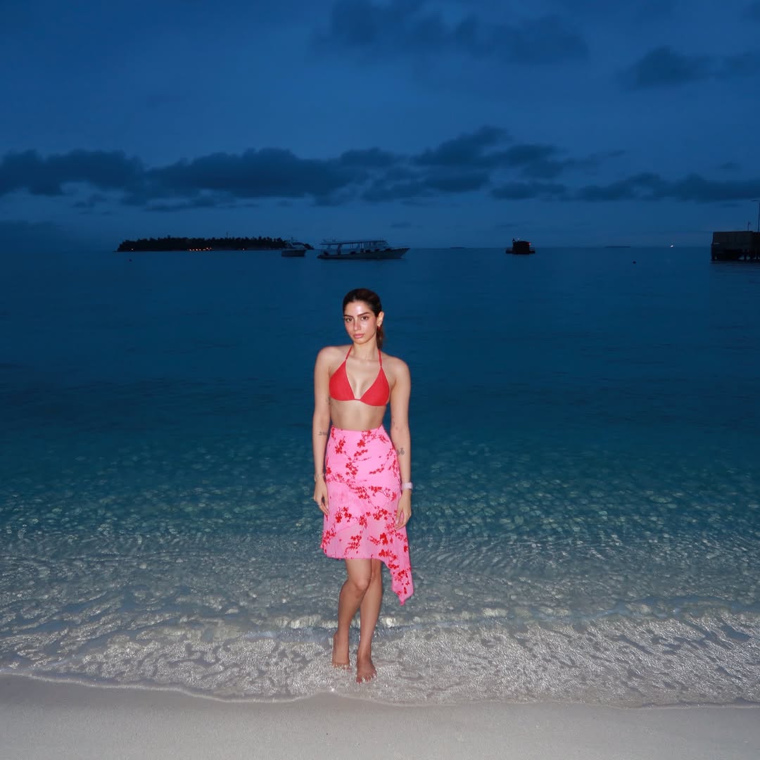 Khushi Kapoor Shares Glamorous Beach Photos From Maldives