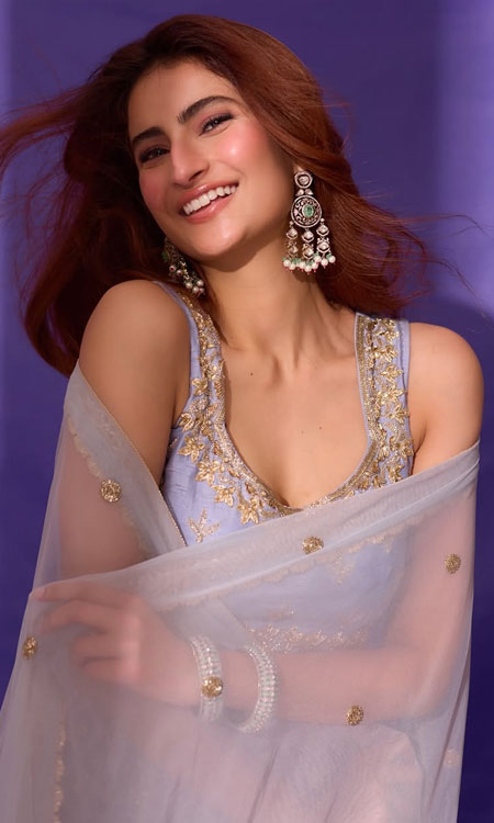 Palak Tiwaris Purple Day Look Steals Hearts