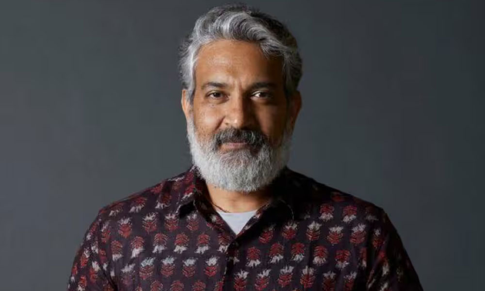 అంతర్జాతీయ మీడియాని ఆక‌ర్షించ‌డంలో మాస్ట‌ర్ మైండ్.. నేటి ఔత్సాహిక ద‌ర్శ‌కుల‌కు స్ఫూర్తి!