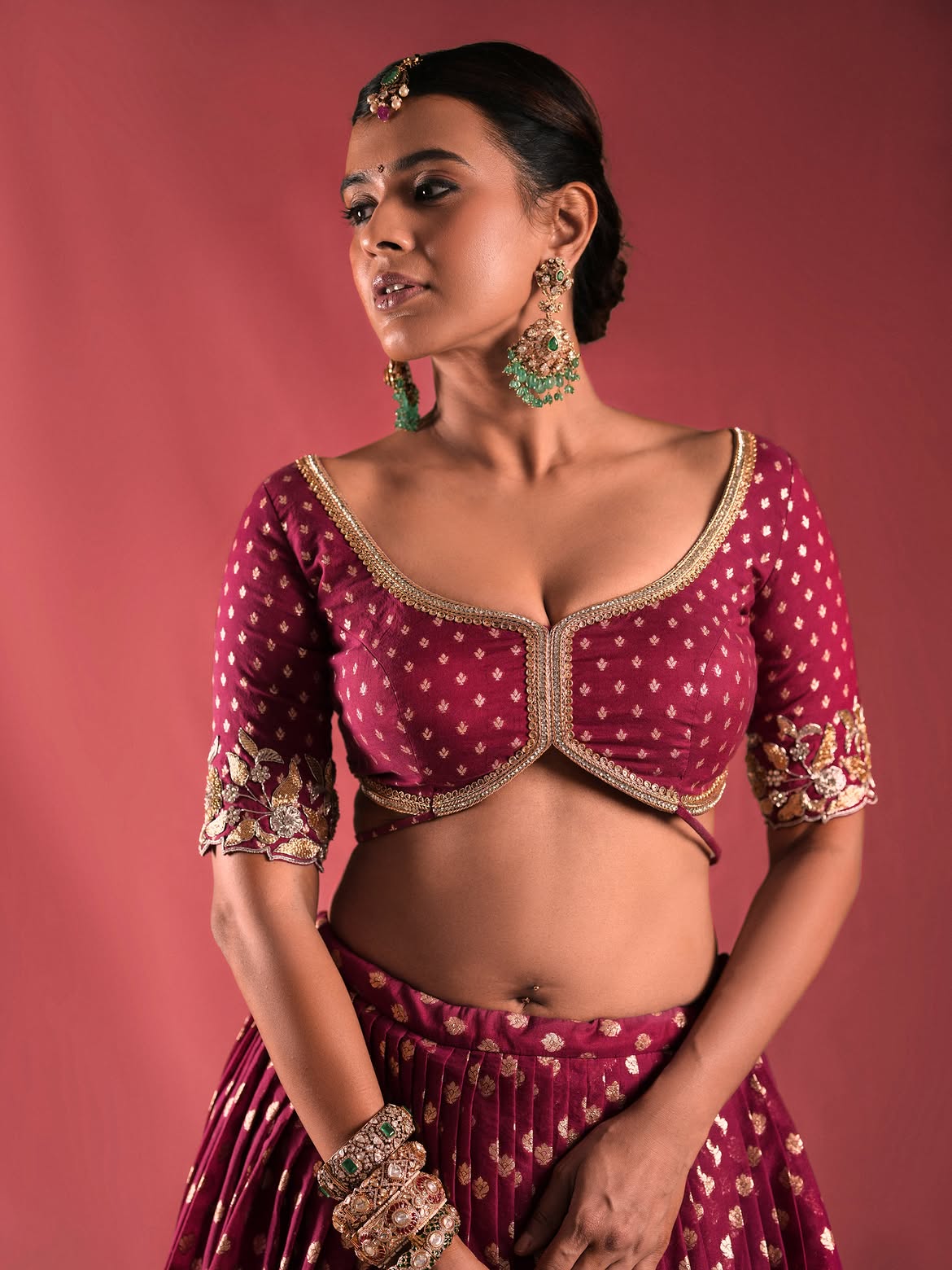 Hebah Patels Navratri Look Steals Hearts With Rich Magenta Hues