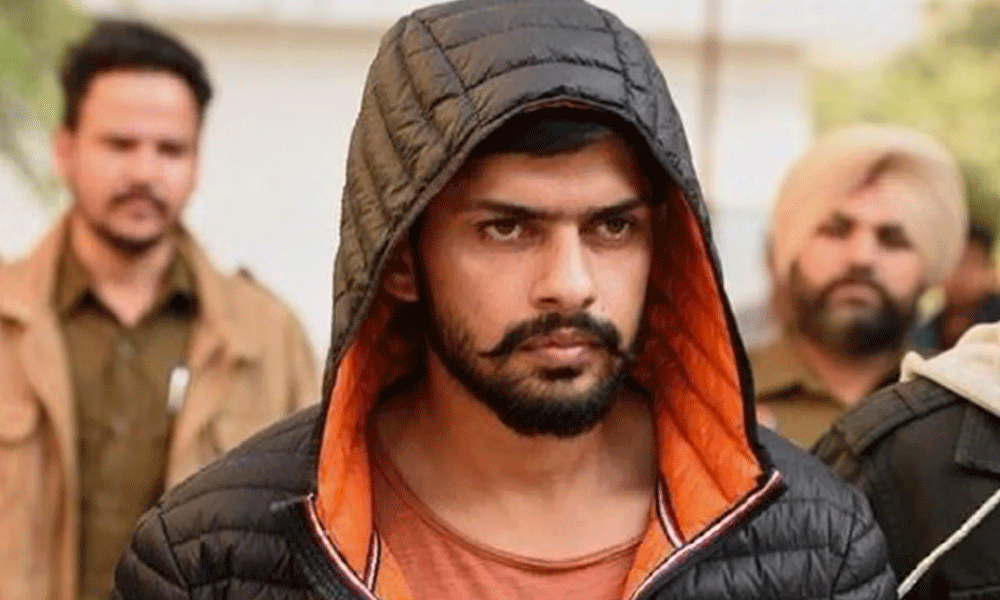 లారెన్స్ బిష్ణోయ్ గ్యాంగ్ టార్గెట్ చేసిన టాప్-7 సెల‌బ్రిటీల జాబితా ఇదే!