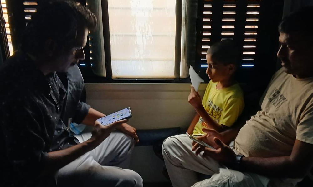 ట్రైన్ జర్నీలో వీడియోలు చూసే అలవాటుందా? మిస్ కావొద్దు