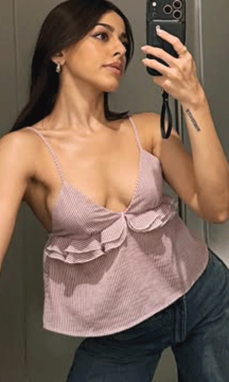 Alaya F Looks Chic in Dusty Pink Crop Top and Wide-Leg Jeans