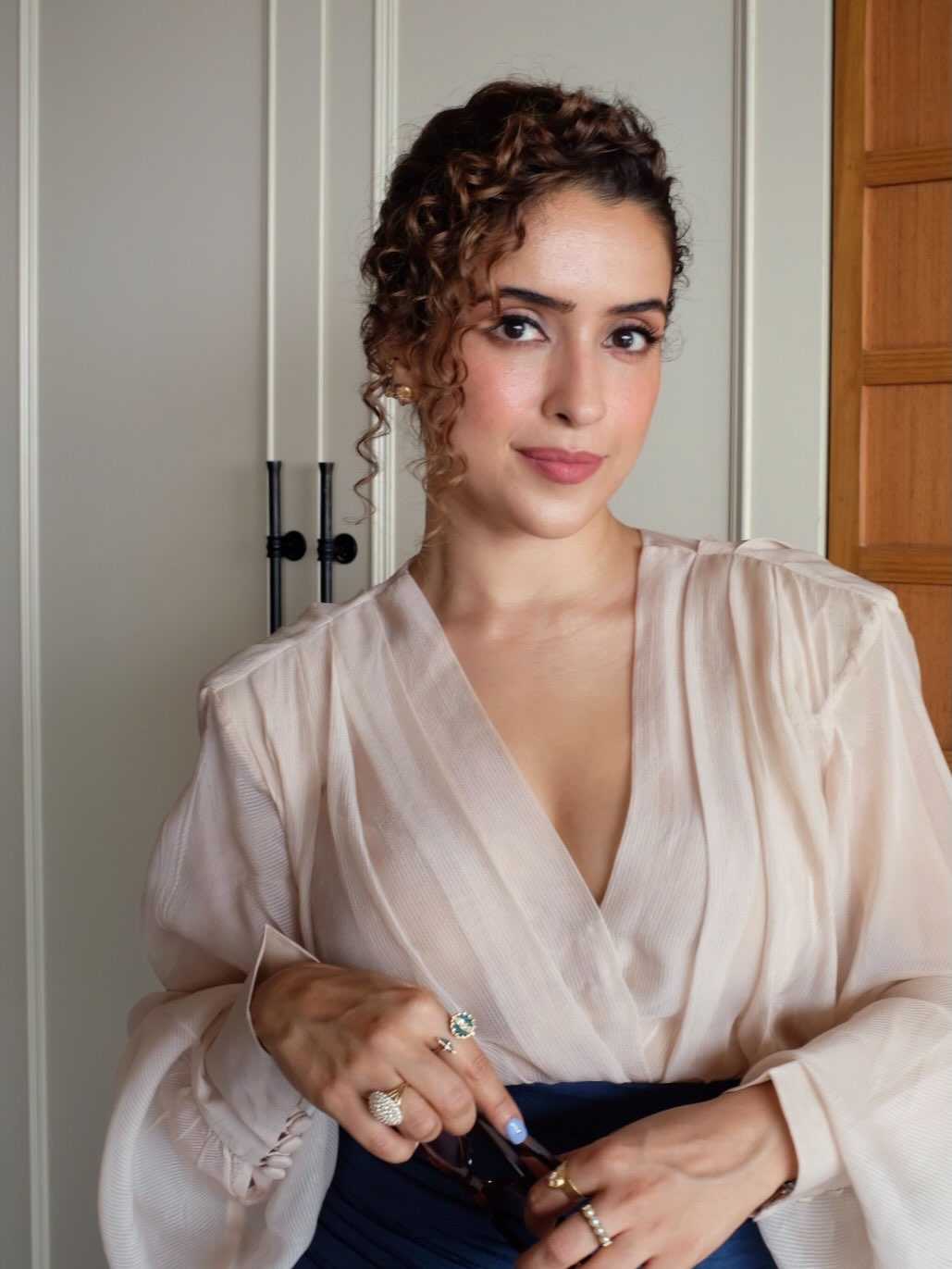 Sanya Malhotra Flaunts Effortless Style in Her Latest Portrait Sanya Malhotra Flaunts Effortless Style in Her Latest Portrait