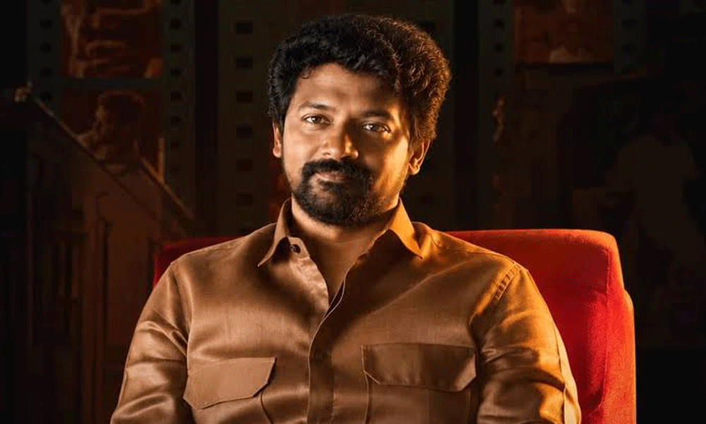 బాలీవుడ్, టాలీవుడ్ నెల్సన్ ఓటు ఎవరి వైపు...