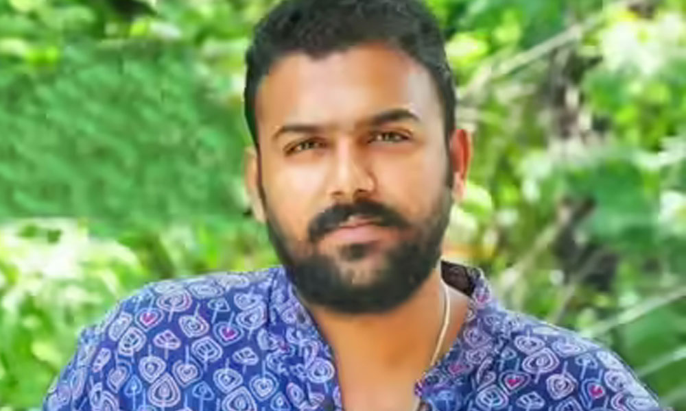 ది ఆల్ఫా యూనిట్.. అశ్వత్ మారిముత్తు అవుట్.. ప్రదీప్ రంగనాథన్ సినిమాలోకి తరుణ్ భాస్కర్!