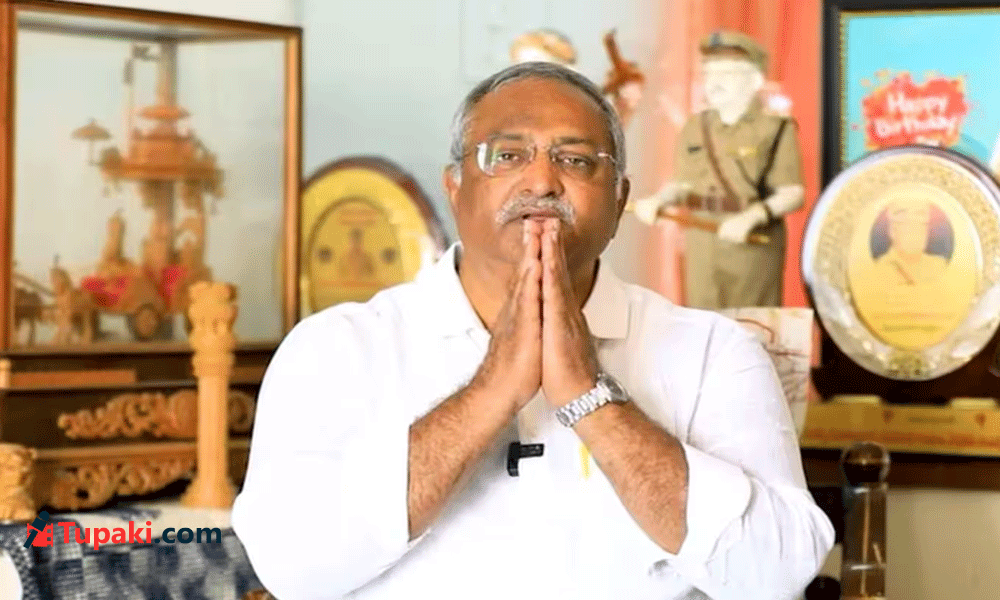 ఏబీవీపై టీడీపీ, వైసీపీ పోటాపోటీ.. ఫేక్ పోస్టులతో హల్ చల్