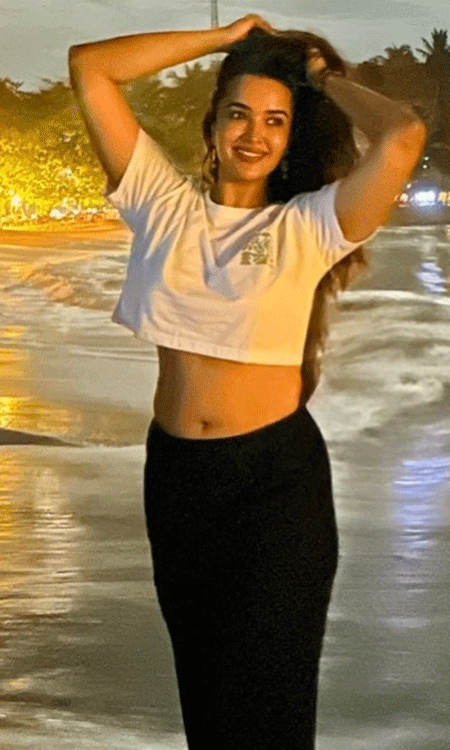Pujita Ponnada Enjoys a Relaxed Vacation Look in Hiriketiya