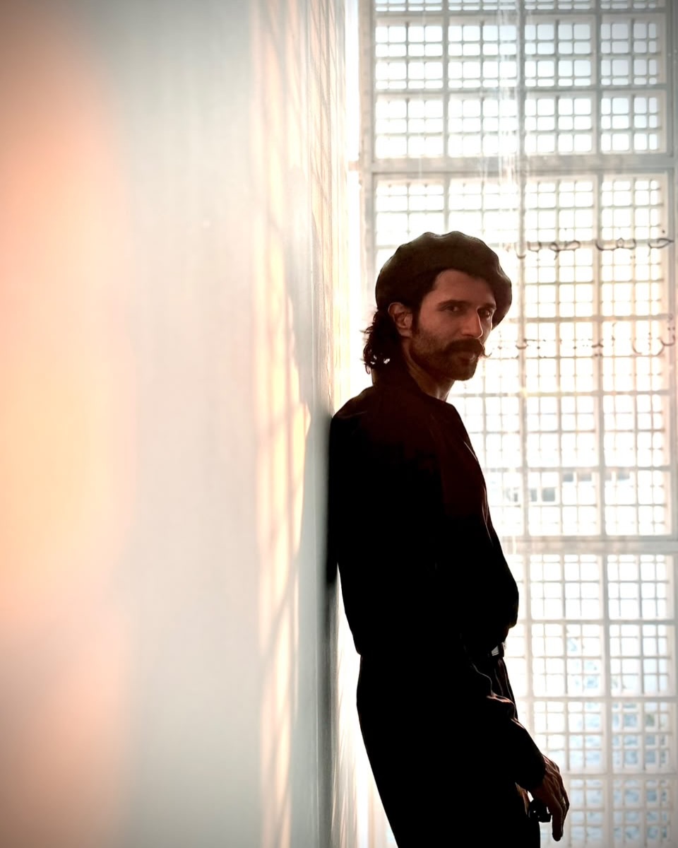 Vijay Deverakonda’s Abu Dhabi Weekend Features Louvre and UFC Moments