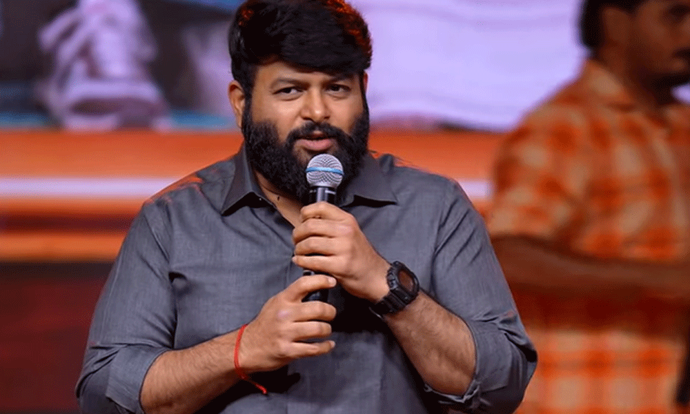 నూడుల్స్ ని ఫ్రైడ్ రైస్ చేసిన త్రివిక్రమ్