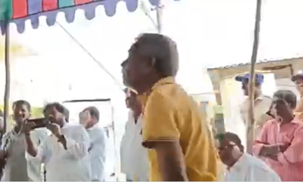 ఫ్రీ బస్సులో వెళ్లిపోయిన భార్య.. రూ.2 వేలు ఖర్చు.. భర్తకు చుక్కలు!