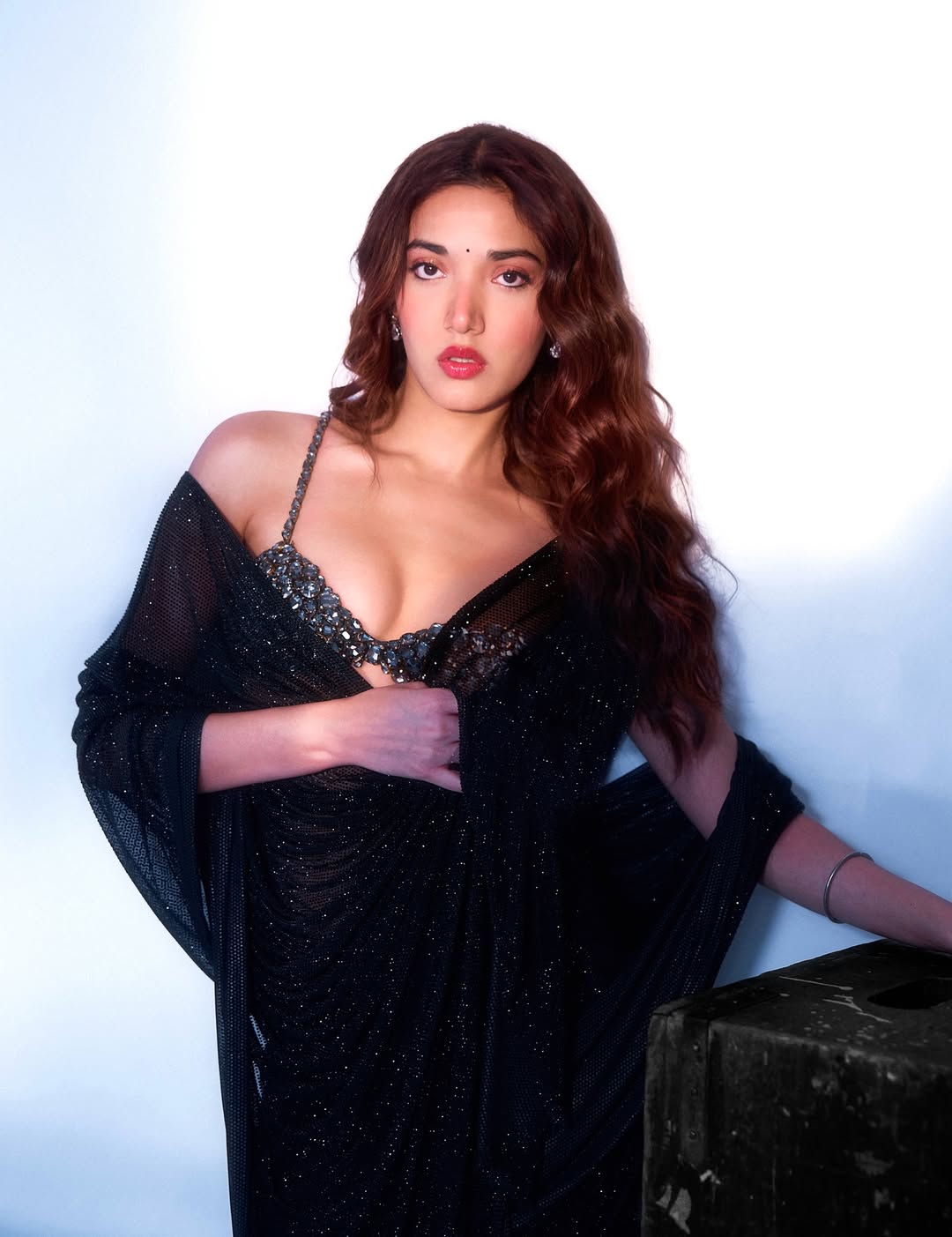 Medha Shankr Stuns in a Black Glittery Draped Outfit