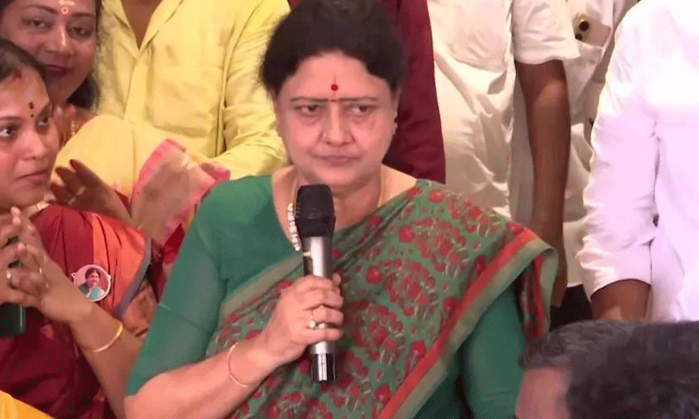 శశికళకు ఊహించని పరాభవం.. సొంతంగా పెట్టిన పార్టీ నుంచే సస్పెన్షన్!