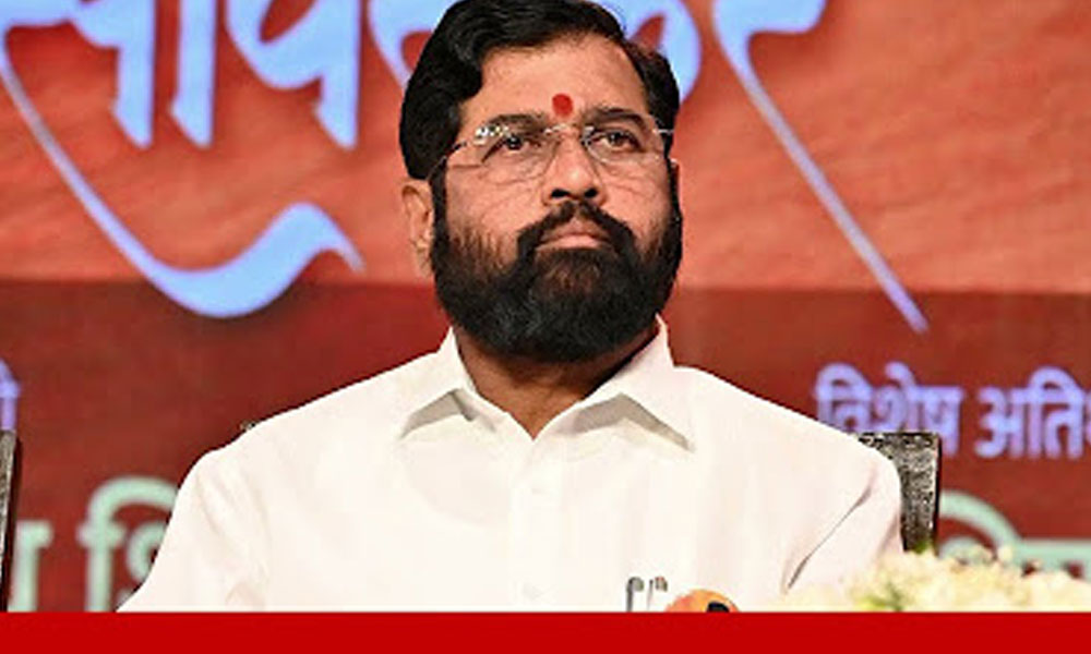 బీజేపీకి మిత్ర సంకటం...మండిపోతున్న షిండే బీజేపీకి మిత్ర సంకటం...మండిపోతున్న షిండే
