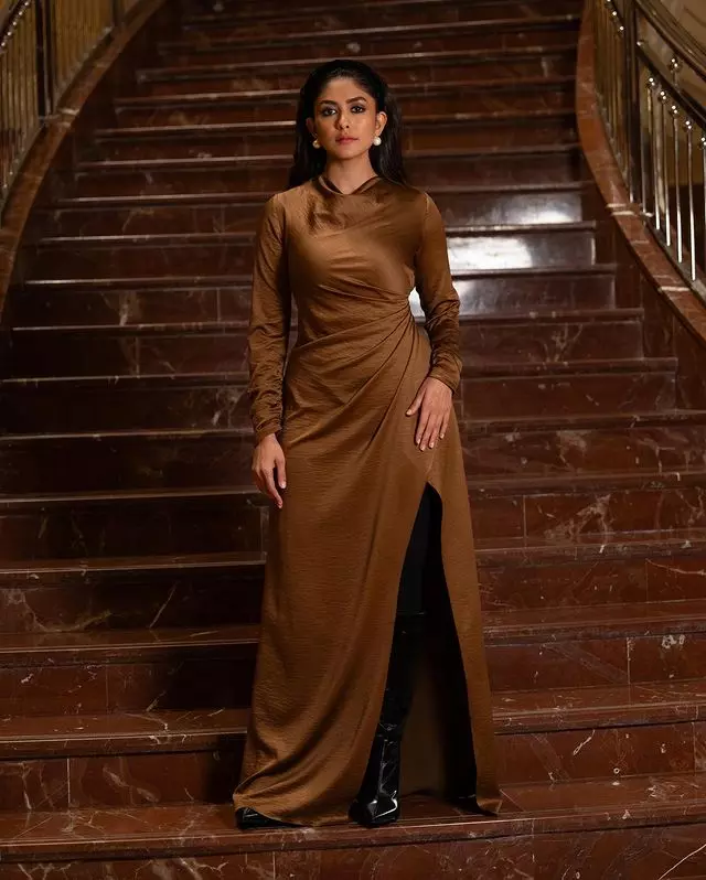 Mrunal Thakur Expresses Love and Birthday Wishes for Brother Mandar Thakur Mrunal Thakur Expresses Love and Birthday Wishes for Brother Mandar Thakur