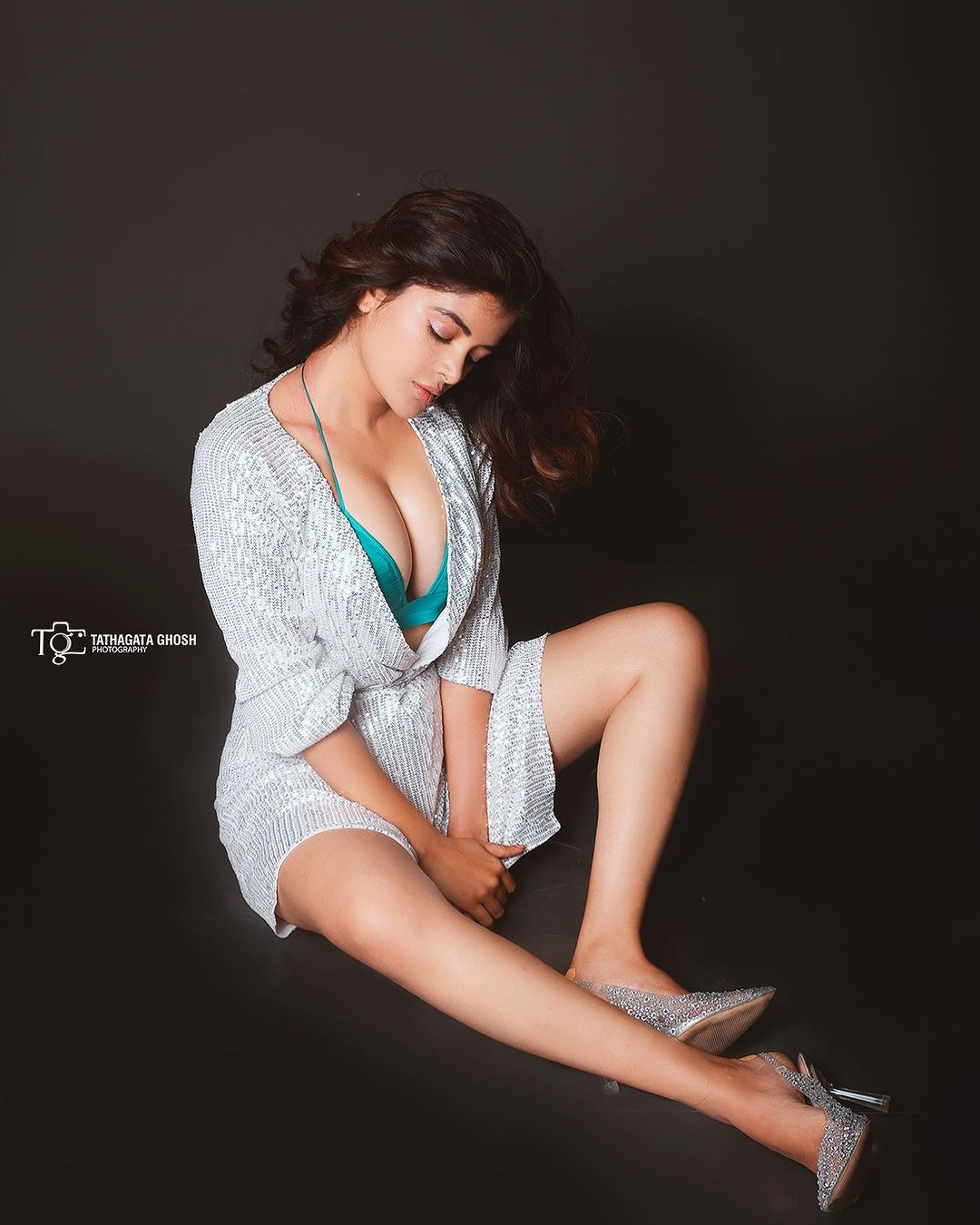 Madhumita Sarcar: Redefining Style with Sequins and Green Bikini Chic Madhumita Sarcar: Redefining Style with Sequins and Green Bikini Chic