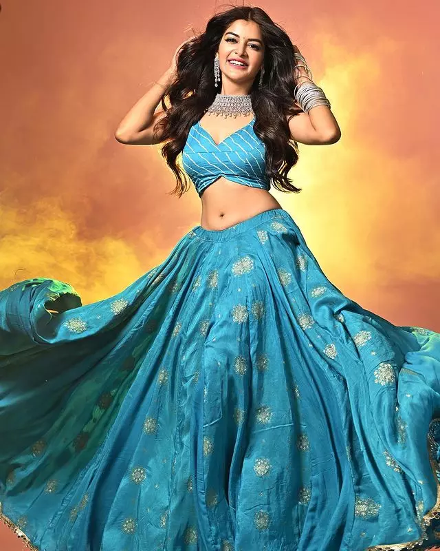 Madhumita Sarcar: Redefining Style with Sequins and Green Bikini Chic Madhumita Sarcar: Redefining Style with Sequins and Green Bikini Chic