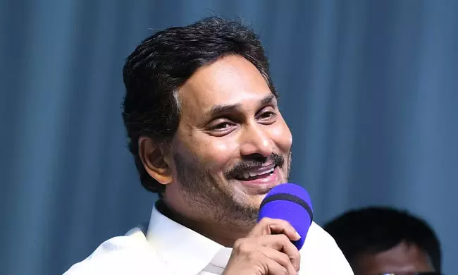 వైసీపీ బస్సు బయల్దేరుతోంది.. భారీ యాక్షన్ ప్లాన్ తో  .!