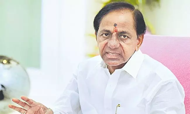 కేసీయార్ చేతికి చిక్కని ఆయుధం : హ్యాట్రిక్ కొట్టేది ఎలా...?