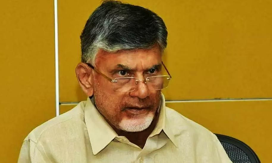 బాబు సైలెంట్ గా ఉండడం ఆ పార్టీకే లాభమా...? | Is Babu's silence ...