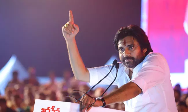 జన సేనానికి యమ డిమాండు : అటు బాబుతో...ఇటు బీజేపీతో...!