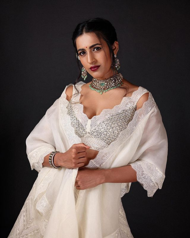 Niharika Konidela's Sizzling Instagram Style | Niharika Konidela's ...
