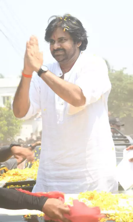 Pawan Kalyan In Pithapuram, Perfect Start For Campaign