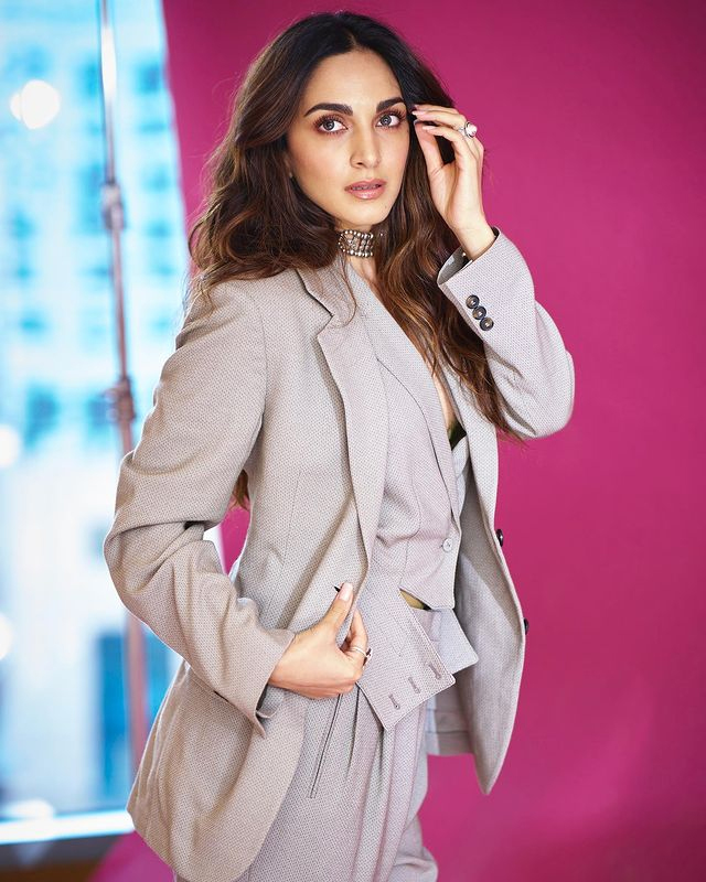 Kiara Advani Reigns Supreme in This Dress Kiara Advani Reigns Supreme in This Dress