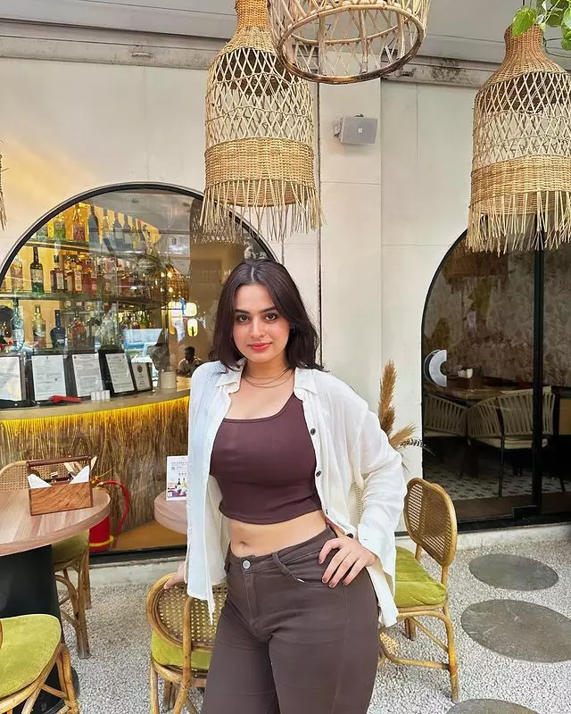 Ayesha Khan Looks Incredible in This Garment Ayesha Khan Looks Incredible in This Garment