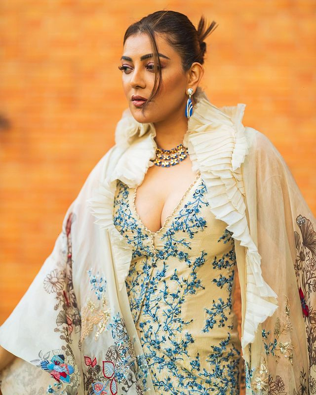 Kajal Aggarwal Captures Attention in This Look Kajal Aggarwal Captures Attention in This Look