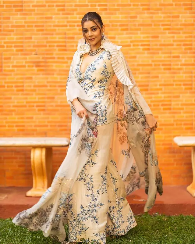 Kajal Aggarwal Captures Attention in This Look Kajal Aggarwal Captures Attention in This Look