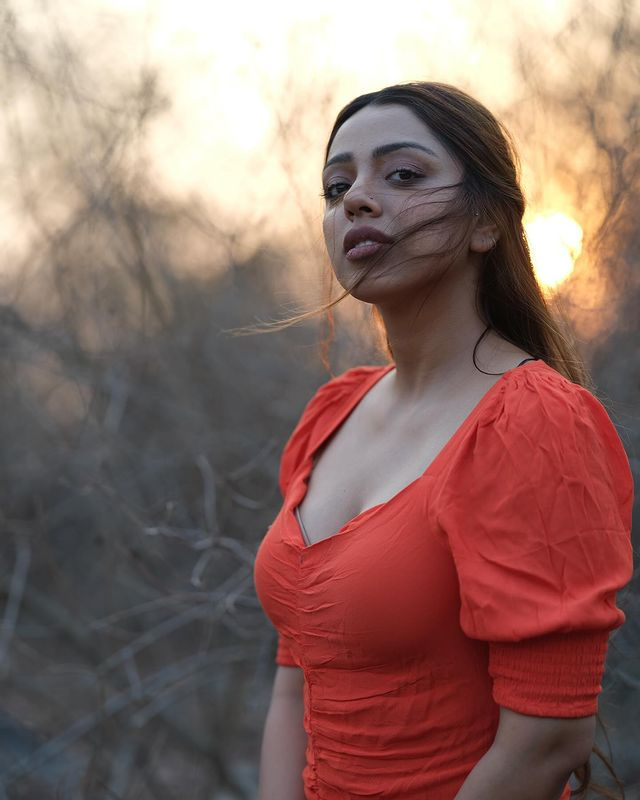 Deviyani Sharma Instagram Keeps Setting Fashion Trends Deviyani Sharma Instagram Keeps Setting Fashion Trends
