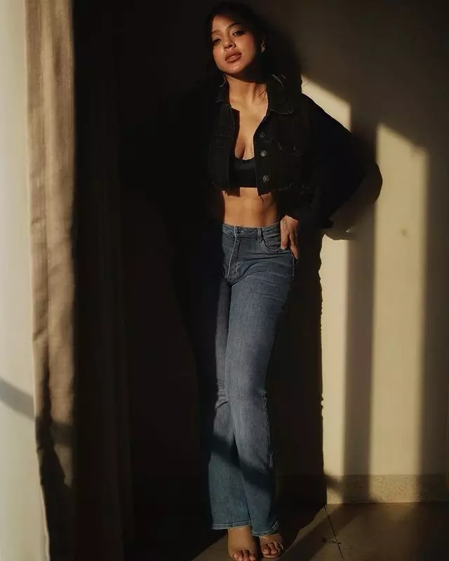 Deviyani Sharma Instagram Keeps Setting Fashion Trends Deviyani Sharma Instagram Keeps Setting Fashion Trends