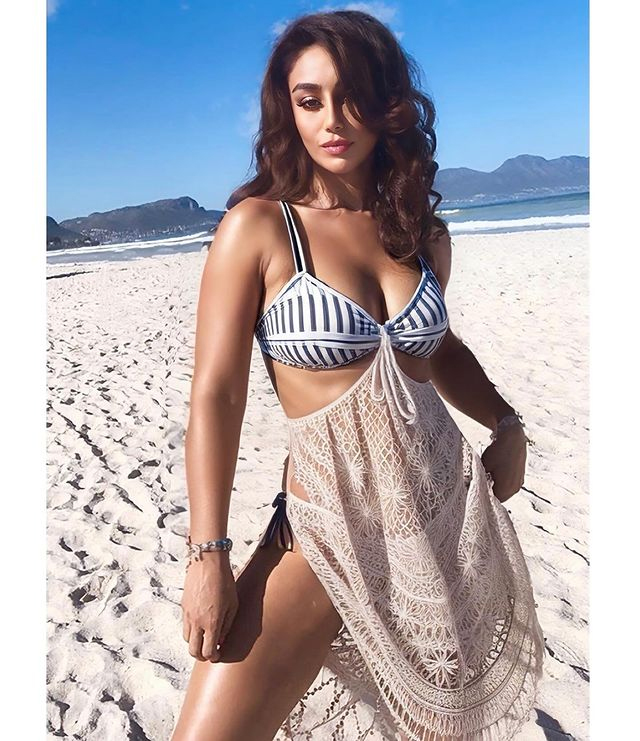 Mahek Chahal Dazzles in This Stunning Deess Mahek Chahal Dazzles in This Stunning Deess