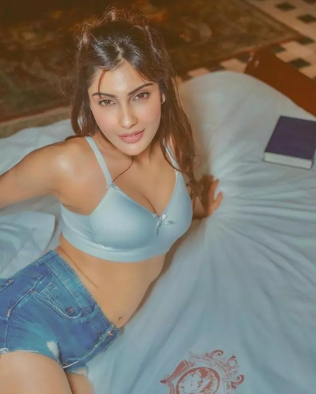 Ishita Raj Sharma Glows in This Dress Ishita Raj Sharma Glows in This Dress